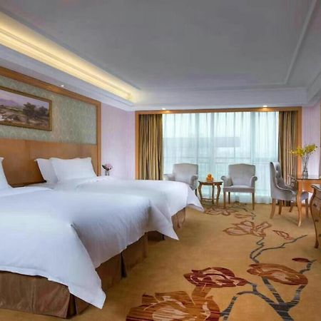 Vienna Hotel Guangzhou Baiyun Dongping Middle Road Extérieur photo