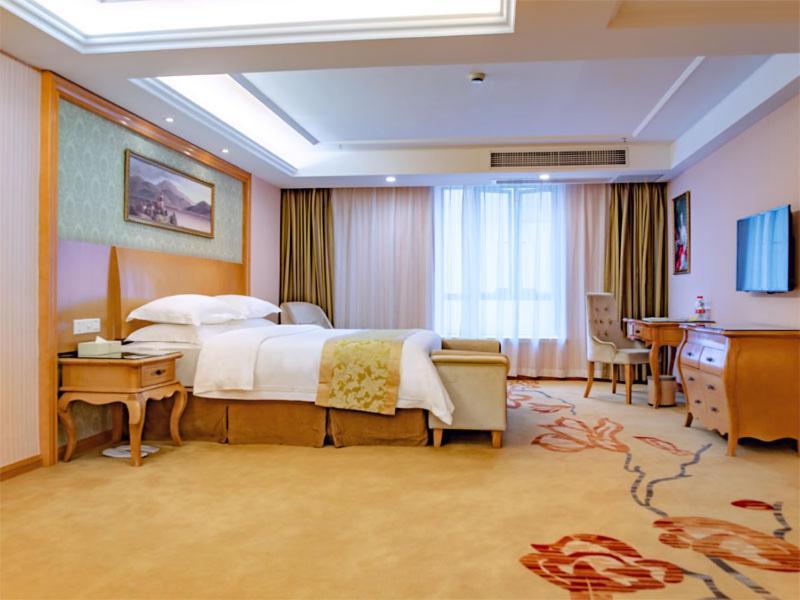 Vienna Hotel Guangzhou Baiyun Dongping Middle Road Extérieur photo