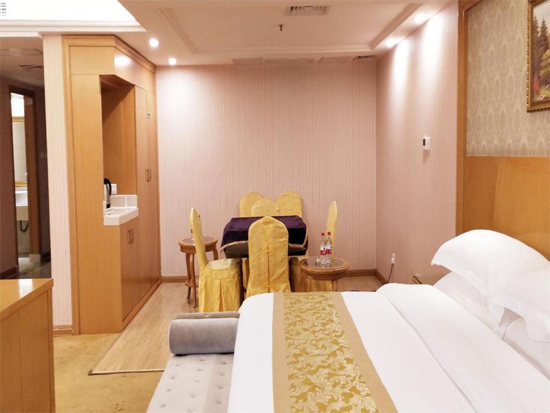 Vienna Hotel Guangzhou Baiyun Dongping Middle Road Extérieur photo